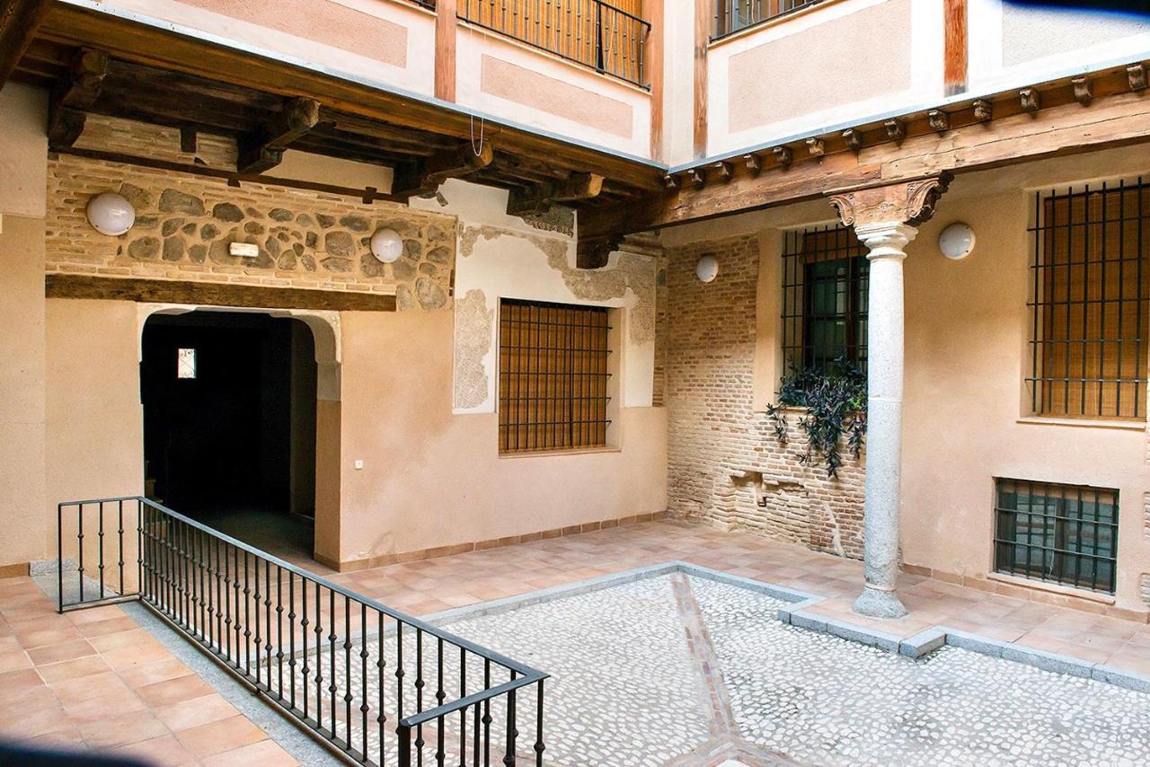~Golden~ Unique Place In A Historic S.Xvi Building Toledo Buitenkant foto